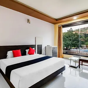 Czar Palace Resort, Udaipur , Guman India