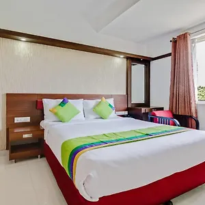 4* Hotel Amala's Residency